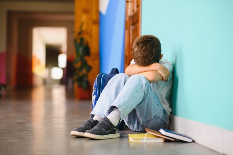 Cómo Evitar el Bullying: Guía de Prevención Para un Entorno Seguro